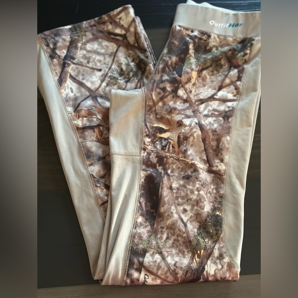 Cabela’s Camo Flare Leggings Women’s Small